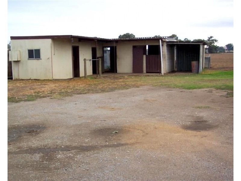 9 Ribands Way, Cowra NSW 2794