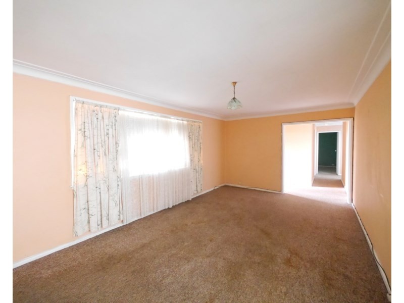 55 Grenfell Road, Cowra NSW 2794