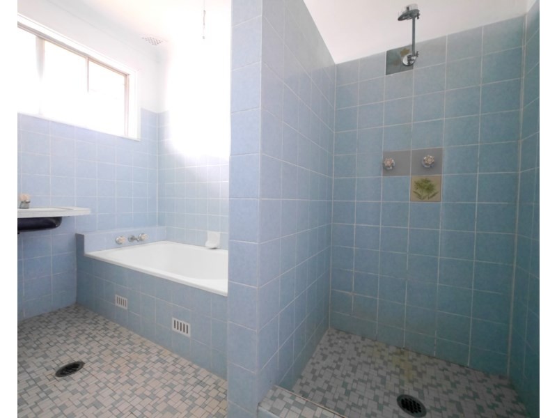 55 Grenfell Road, Cowra NSW 2794