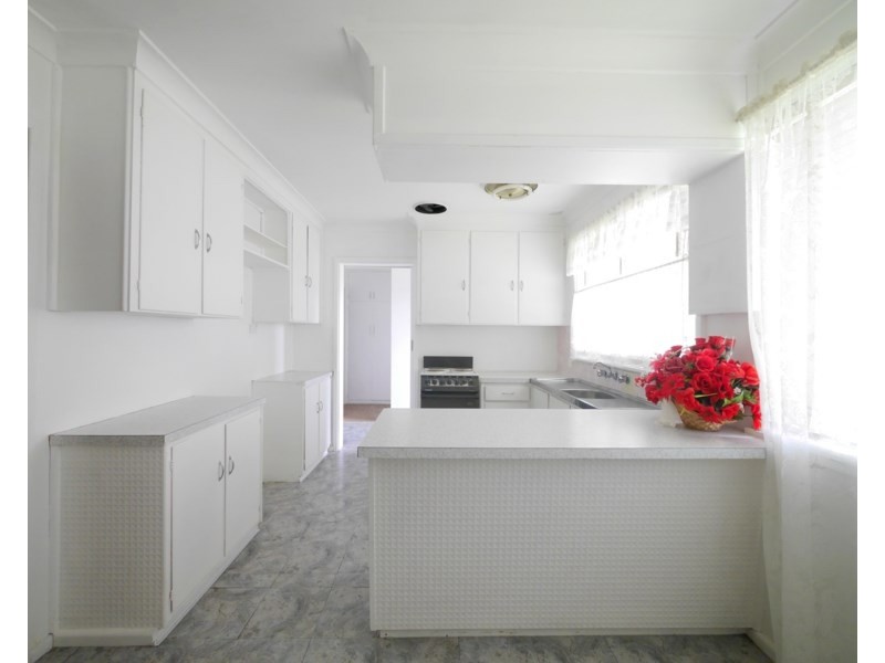 55 Grenfell Road, Cowra NSW 2794