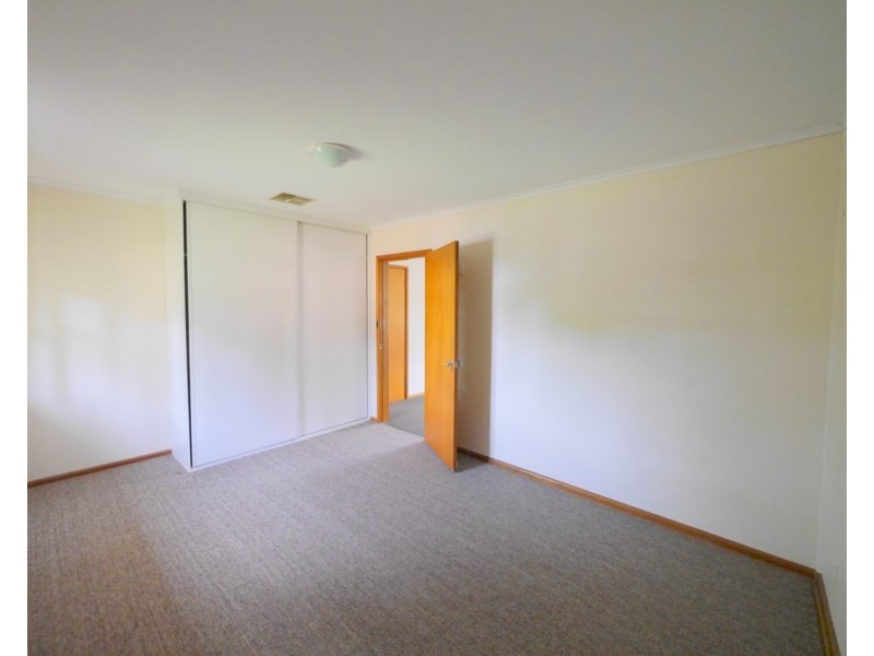 39 Macassar Street, Cowra NSW 2794