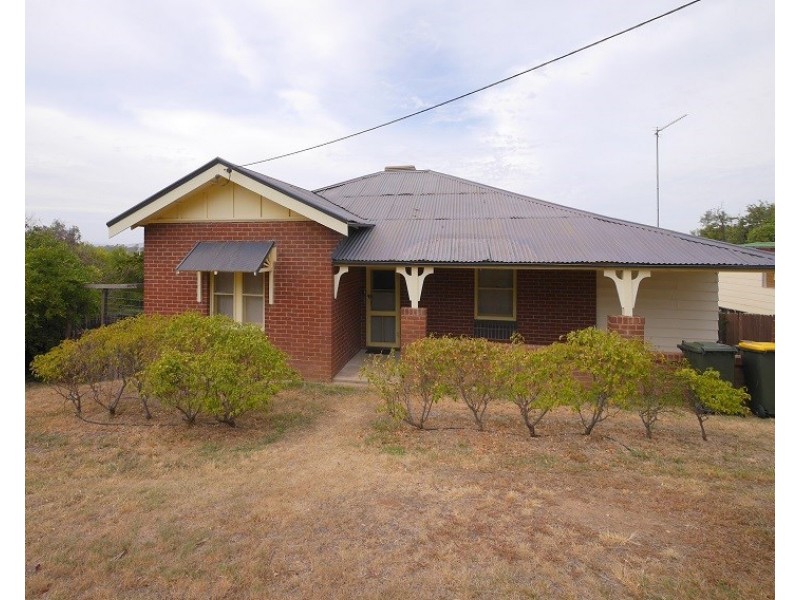 71 Liverpool Street, Cowra NSW 2794