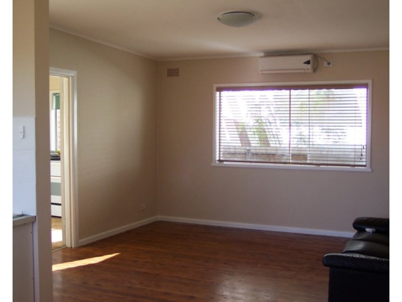 9 Coota Street, Cowra NSW 2794