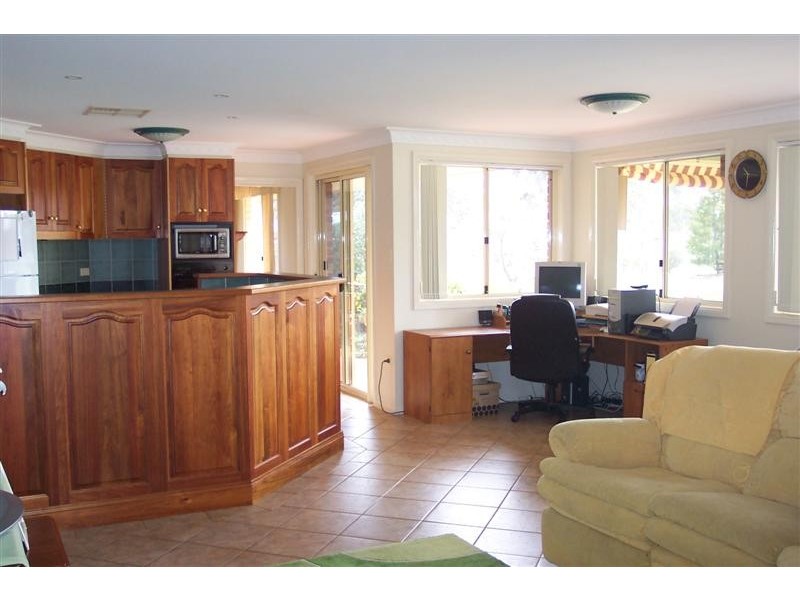 15 Valley View Road, Cowra NSW 2794