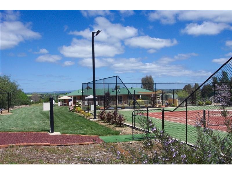 15 Valley View Road, Cowra NSW 2794