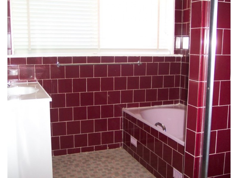 4 Brisbane Avenue, Cowra NSW 2794