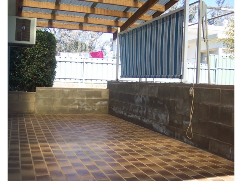 4 Brisbane Avenue, Cowra NSW 2794