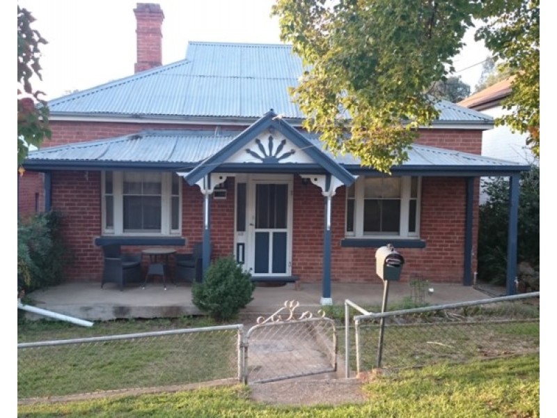 48 Liverpool Street, Cowra NSW 2794