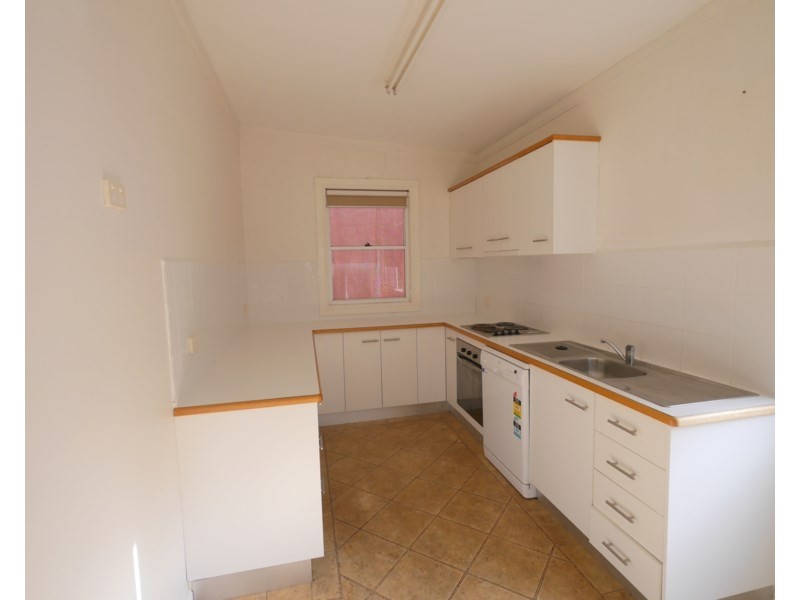 48 Liverpool Street, Cowra NSW 2794