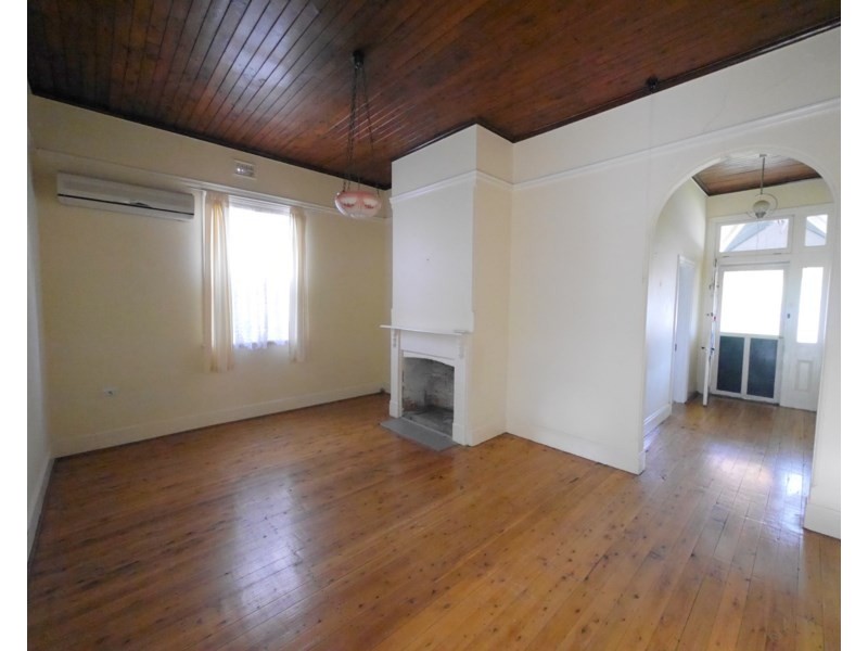 48 Liverpool Street, Cowra NSW 2794