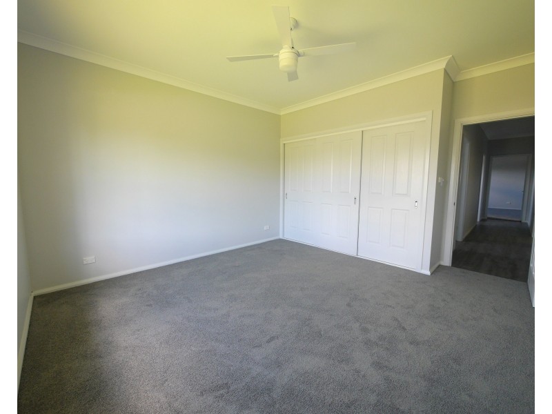 16 Walker Street, Cowra NSW 2794