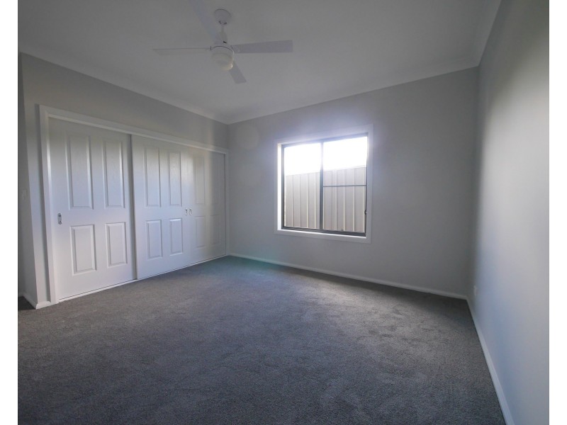 16 Walker Street, Cowra NSW 2794