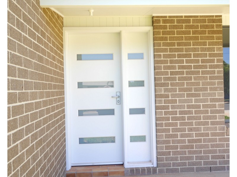 16 Walker Street, Cowra NSW 2794