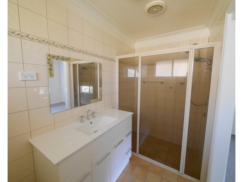 6153 Lachlan Valley Way, Cowra NSW 2794