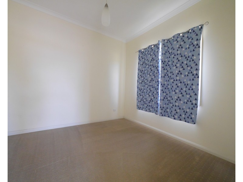 8 Smith Street, Cowra NSW 2794