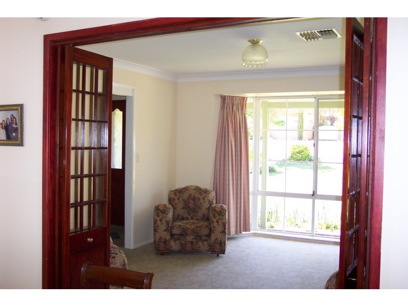 32 Newcombe Street, Cowra NSW 2794