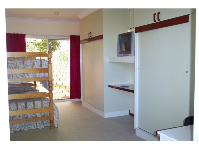 32 Newcombe Street, Cowra NSW 2794