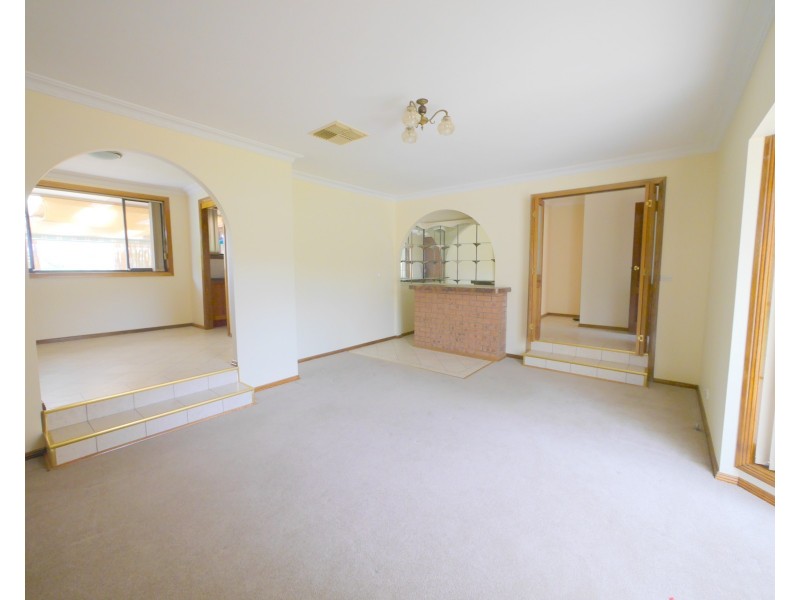 22 Hanna Street, Cowra NSW 2794