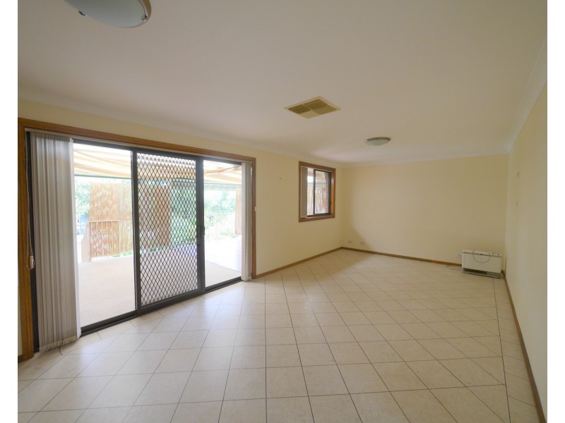 22 Hanna Street, Cowra NSW 2794