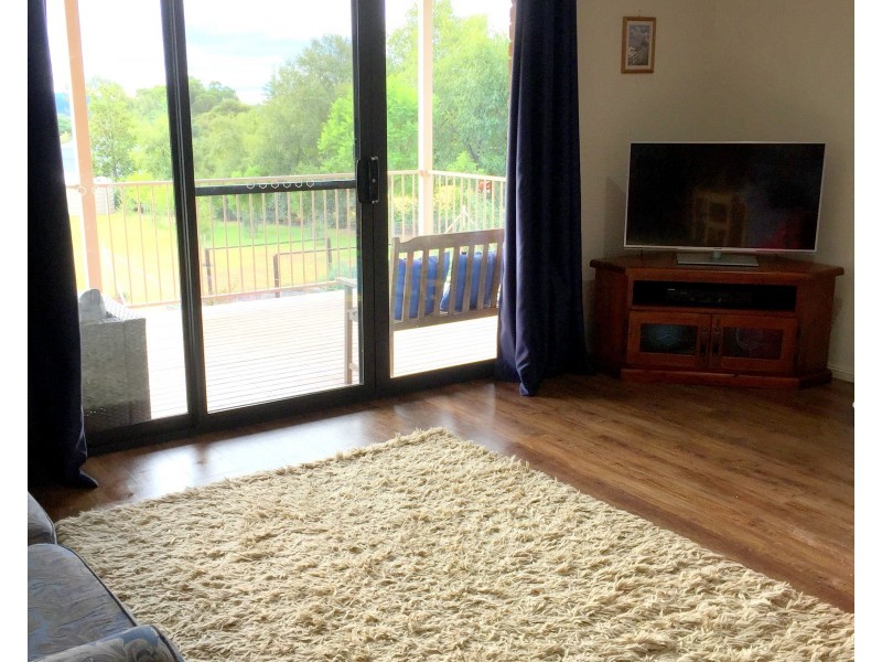 3 Gower Hardy Circuit, Cowra NSW 2794