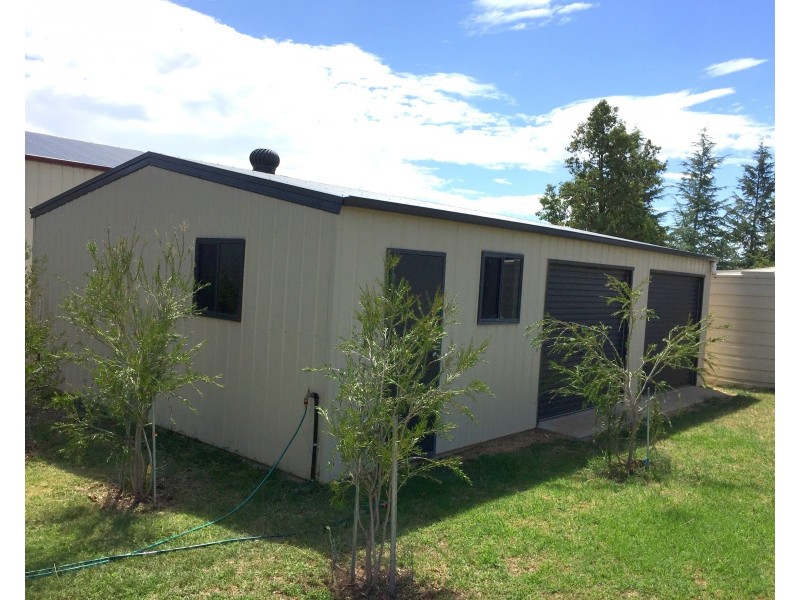 3 Gower Hardy Circuit, Cowra NSW 2794