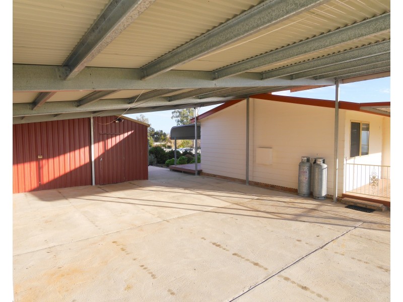 1 Lynn Street, Canowindra NSW 2804