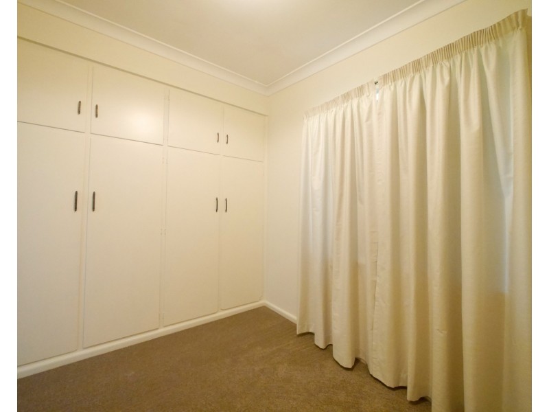 49 Newcombe Street, Cowra NSW 2794