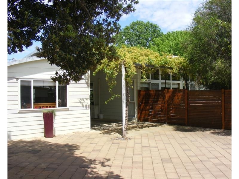 18 Cooyal Street, Cowra NSW 2794