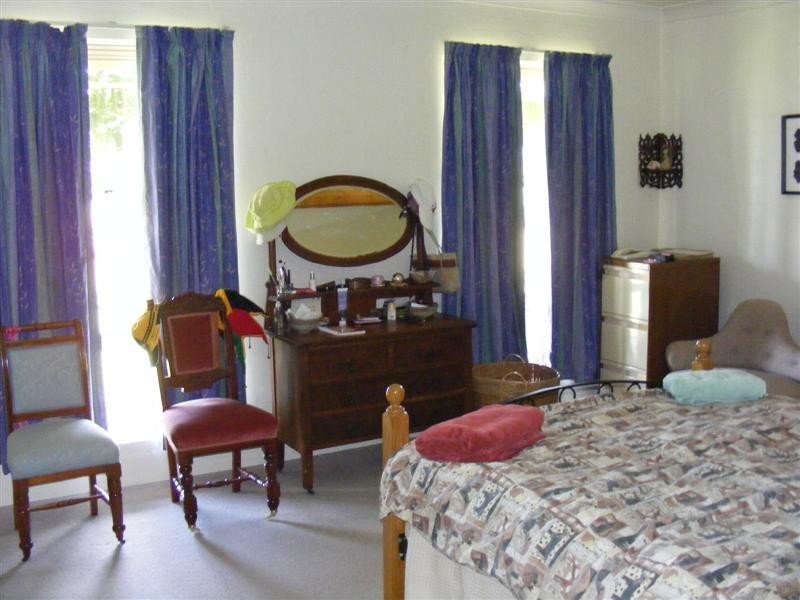 42 Delaneys Road, Cowra NSW 2794