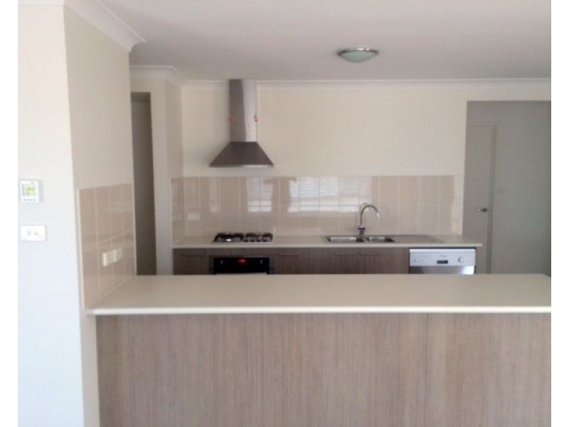 2 Burgundy Street, Cowra NSW 2794