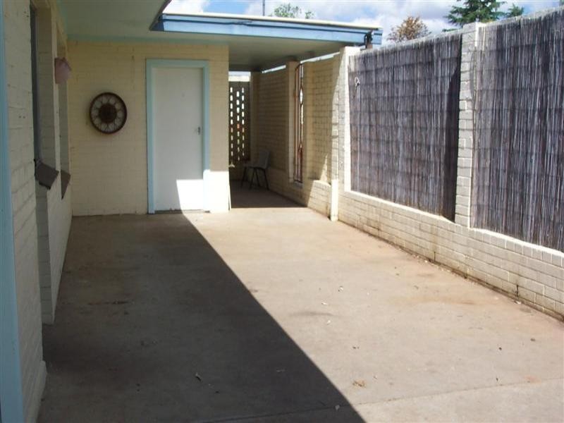 7 Neila Street, Cowra NSW 2794