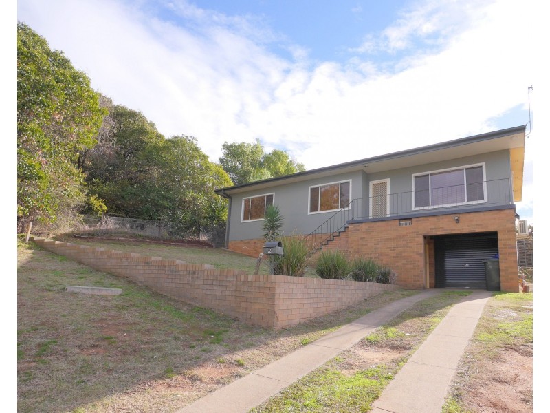22 Liverpool Street, Cowra NSW 2794