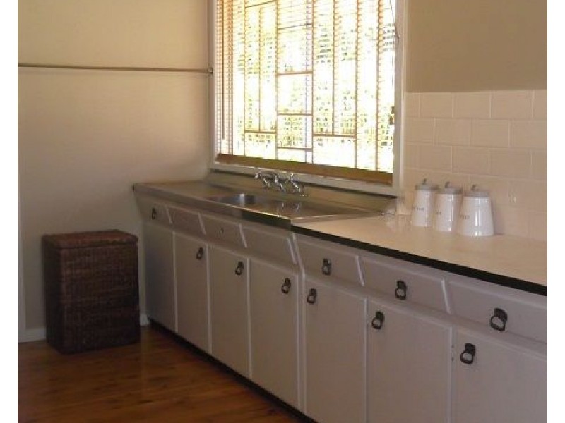 22 Liverpool Street, Cowra NSW 2794