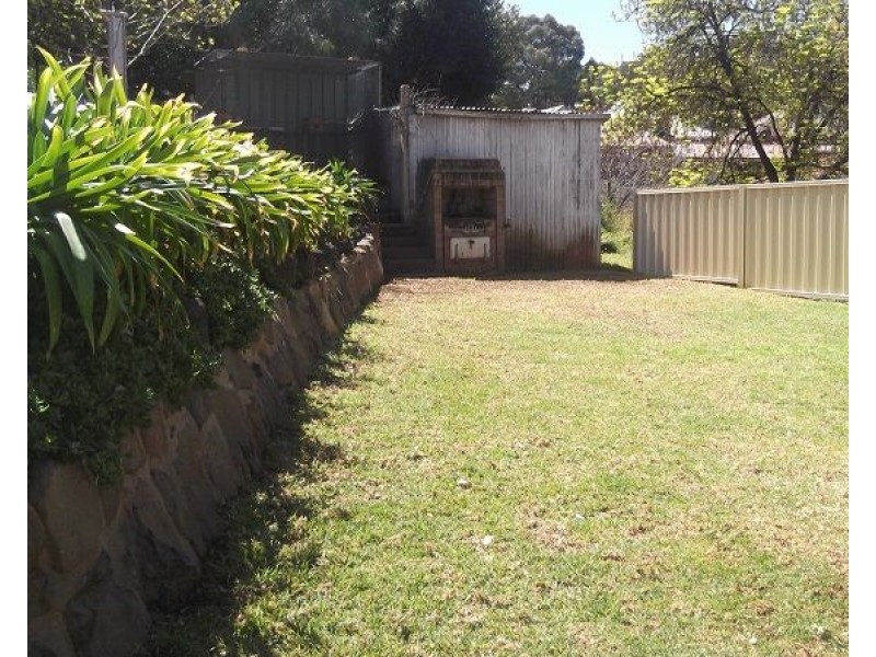 22 Liverpool Street, Cowra NSW 2794