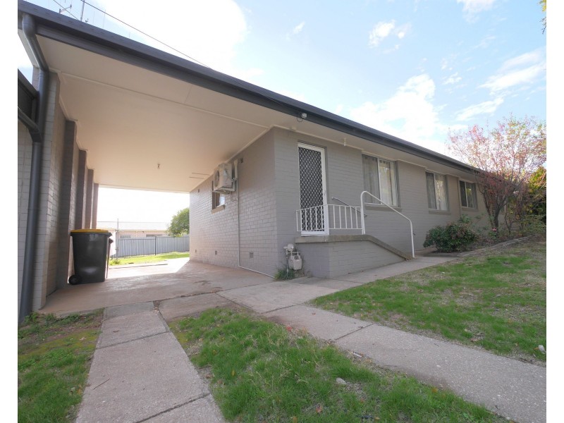 3/8 Pitt Street, Cowra NSW 2794