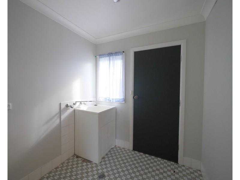 3/8 Pitt Street, Cowra NSW 2794