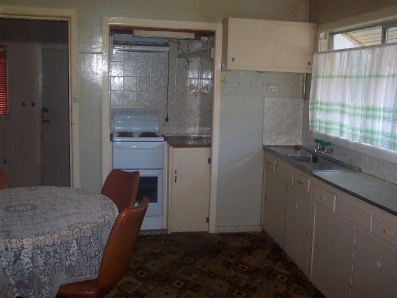 1 Noyeau Street, Woodstock NSW 2793