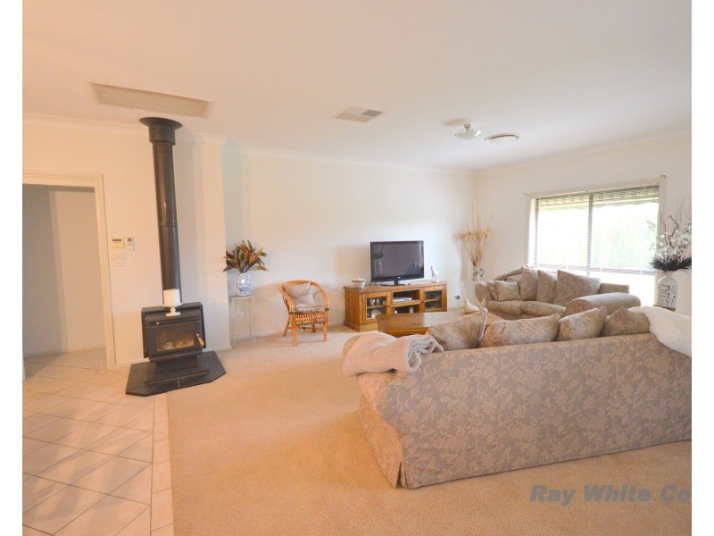 50 Dawson Drive, Cowra NSW 2794