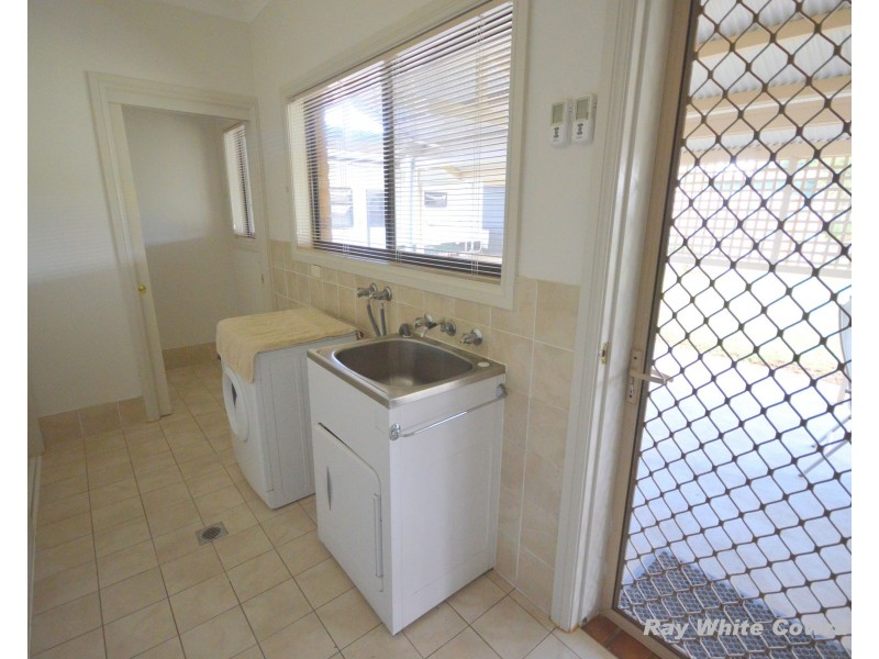 50 Dawson Drive, Cowra NSW 2794