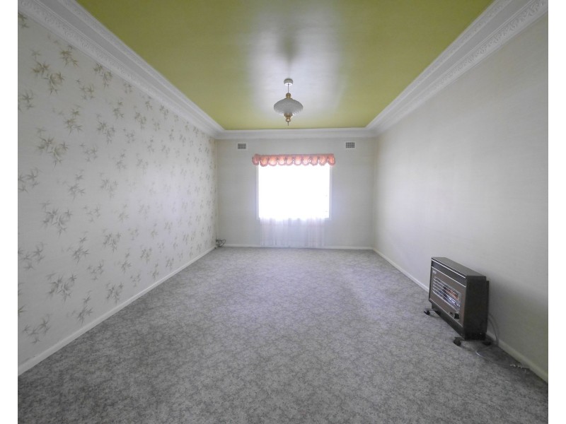 51 Redfern Street, Cowra NSW 2794