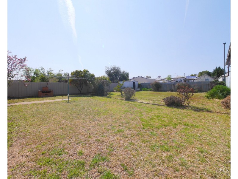 51 Redfern Street, Cowra NSW 2794