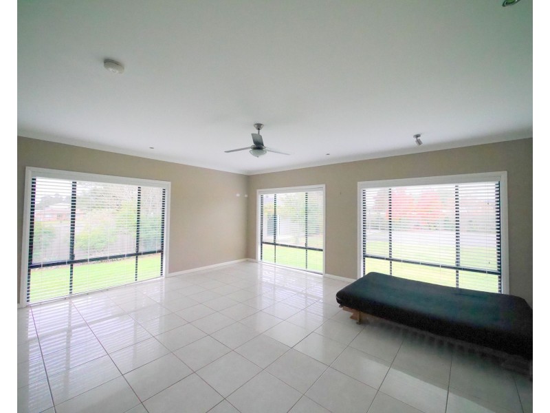 17 Preston Street, Canowindra NSW 2804