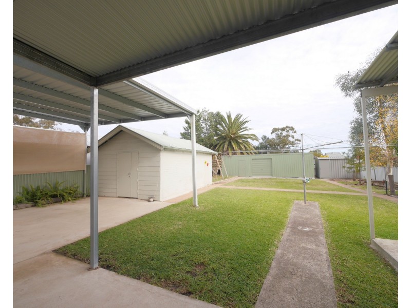 38 Fitzroy Avenue, Cowra NSW 2794
