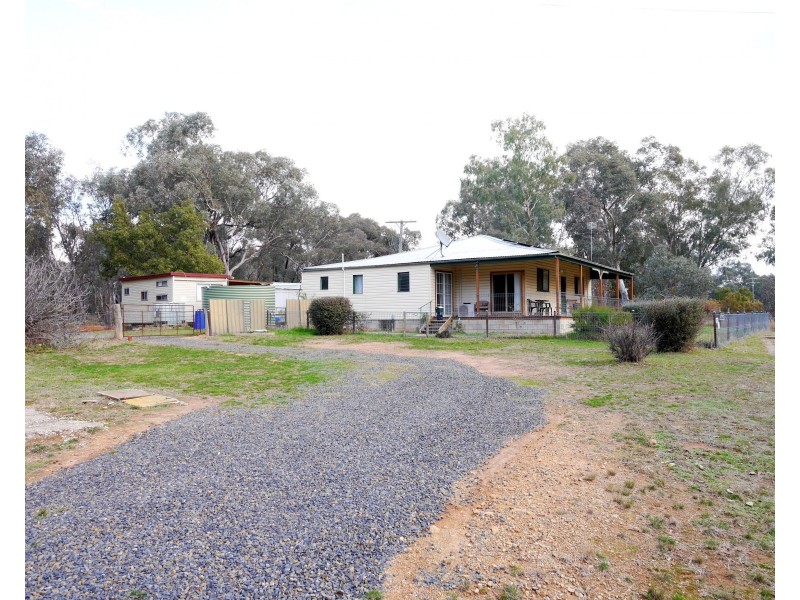 2625 Mid Western Highway, Bumbaldry NSW 2794