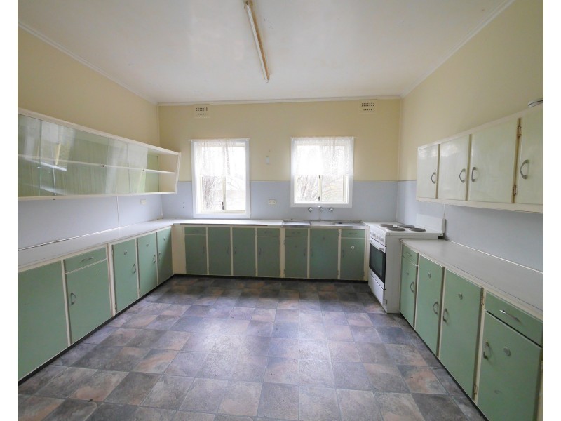 3 Chapman Street, Cowra NSW 2794