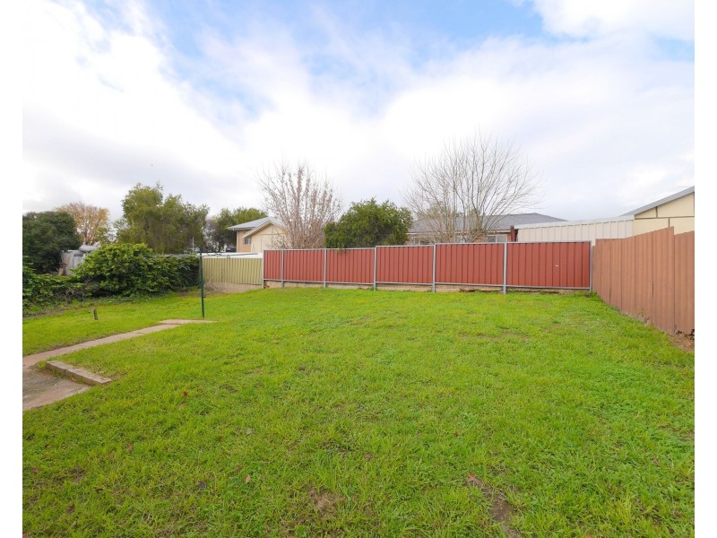 3 Chapman Street, Cowra NSW 2794