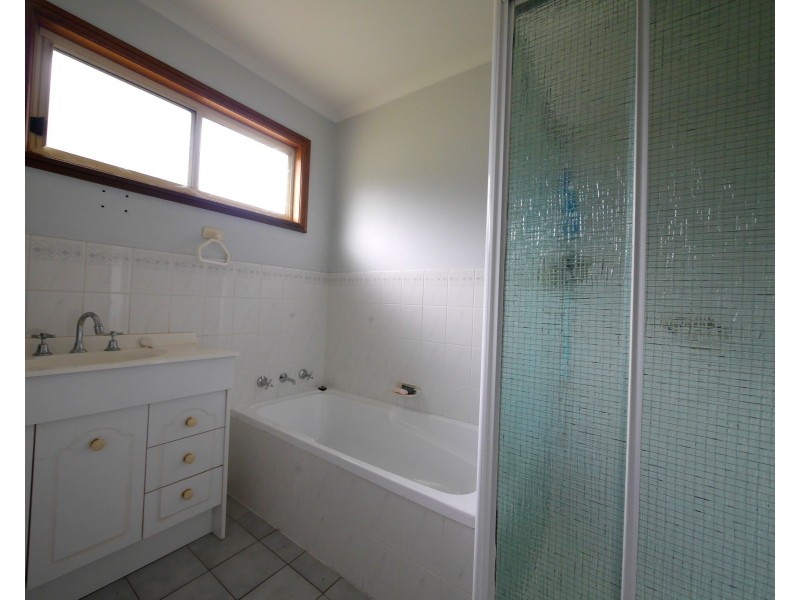 2626 Mid Western Highway, Cowra NSW 2794