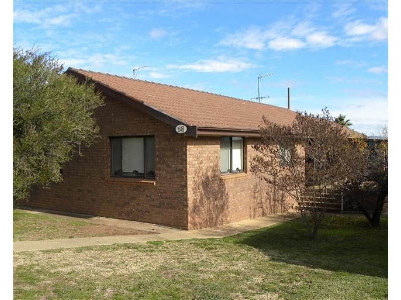 68 Lachlan Street, Cowra NSW 2794