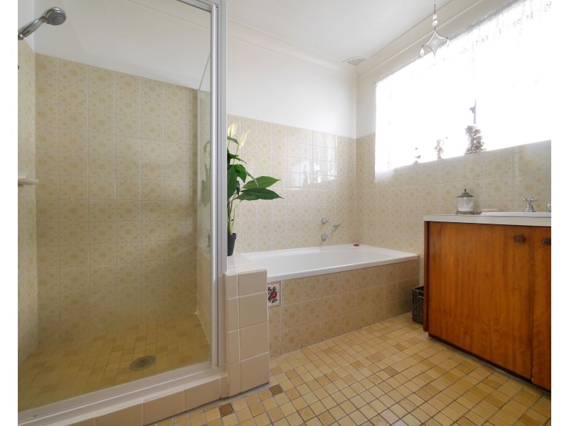 68 Lachlan Street, Cowra NSW 2794