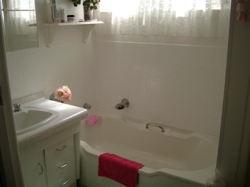 9 Cowra Street, Gooloogong NSW 2805